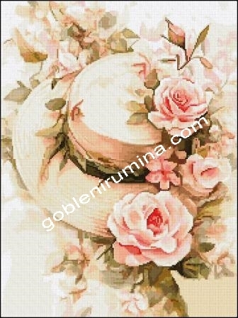 ШАПКА С РОЗИ