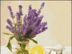 НАТЮРМОРТ С ЛАВАНДУЛИ И ЛИМОНИ